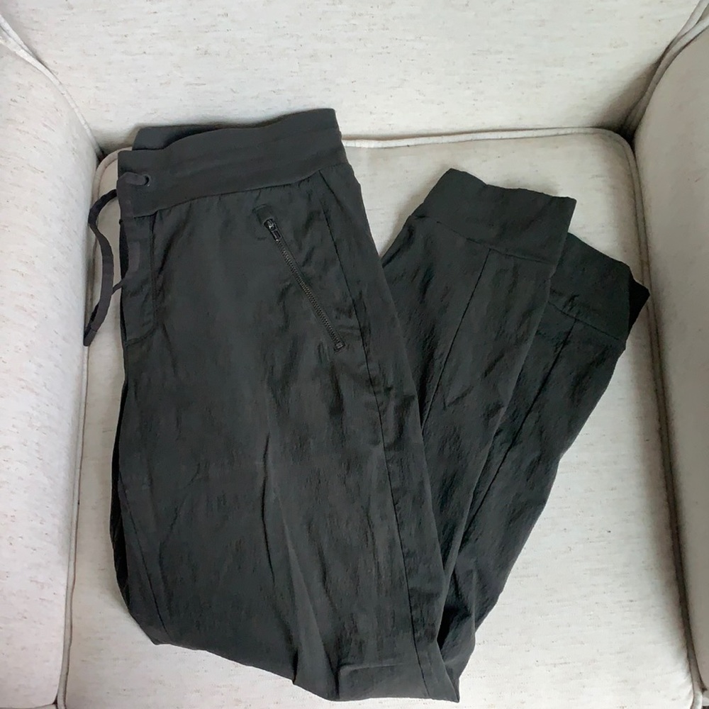 ATHLETA JOGGER